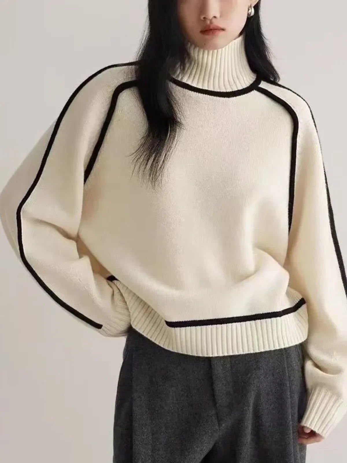 Lynor™ | Elegant Women Turtleneck Sweater