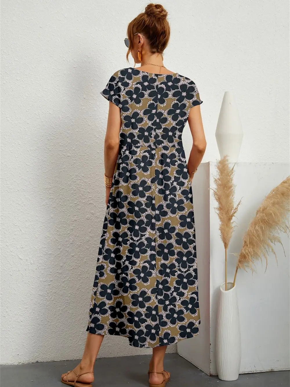 Lynor™ | Bloomed Elegance Midi Dress