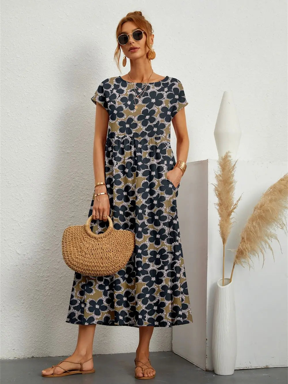 Lynor™ | Bloomed Elegance Midi Dress