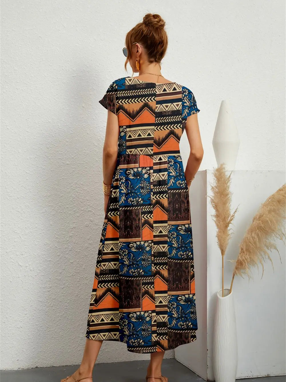 Lynor™ | Bloomed Elegance Midi Dress