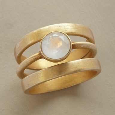 Lynor™ | Vintage Gold & Inlay Moonstone Ring – Mystical Elegance